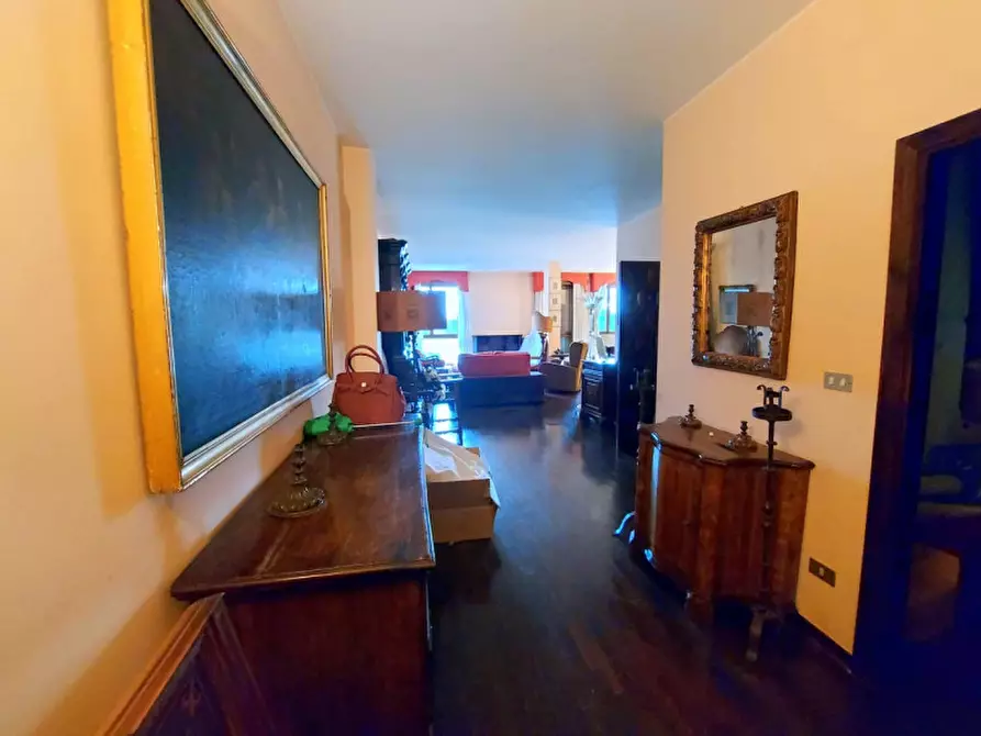 Immagine 5 di Appartamento in vendita  in via Carducci a Padova