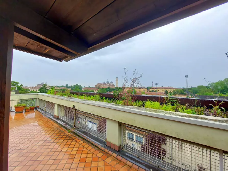 Immagine 37 di Appartamento in vendita  in via Carducci a Padova
