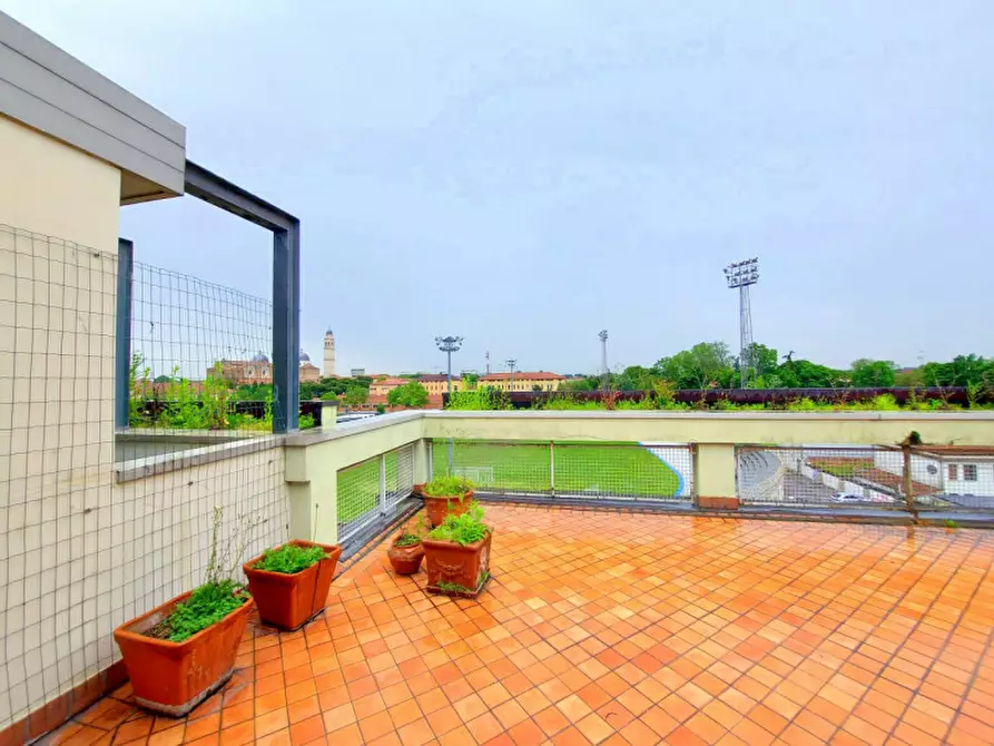 Immagine 41 di Appartamento in vendita  in via Carducci a Padova