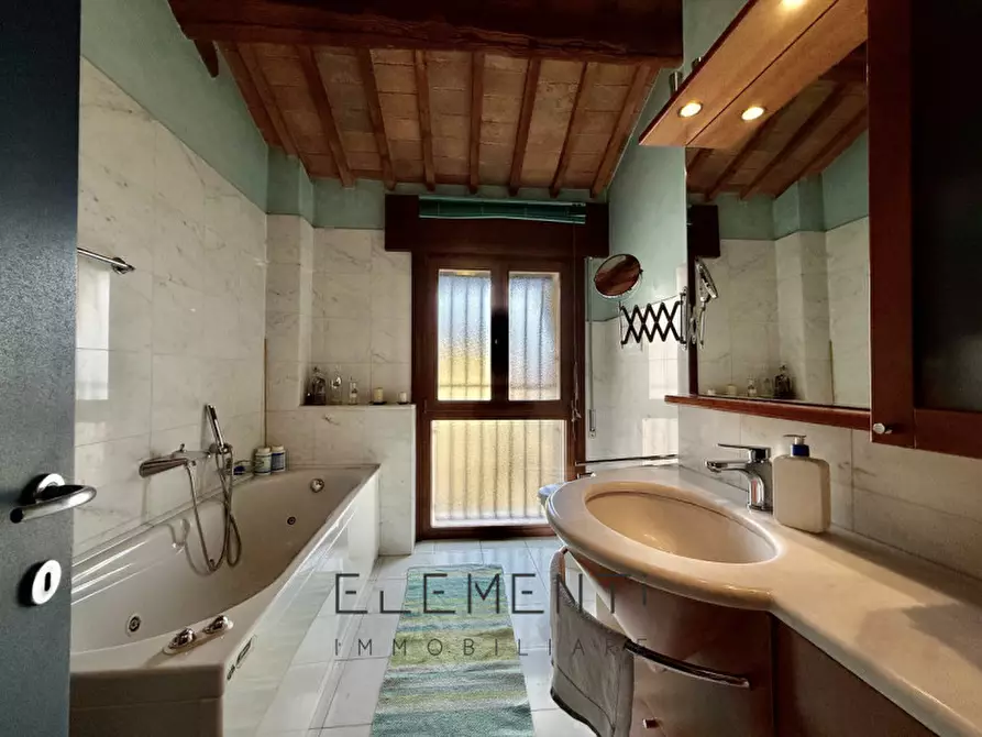 Immagine 26 di Appartamento in vendita  in Viale dei Caduti a Legnago