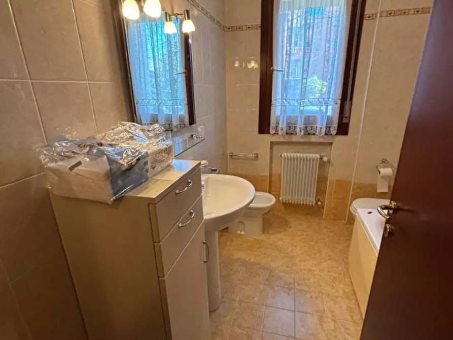 Immagine 11 di Appartamento in vendita  in Viale Michelangelo Grigoletti a Pordenone