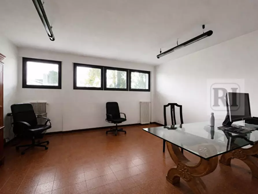 Immagine 7 di Capannone industriale in affitto  in Via Pierobon a Limena