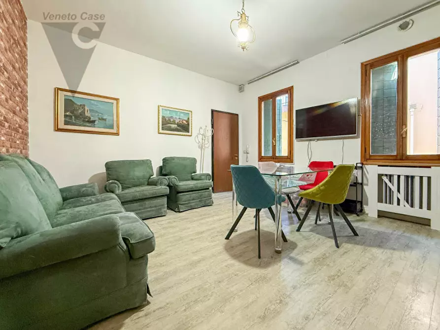 Immagine 1 di Appartamento in vendita  a Padova