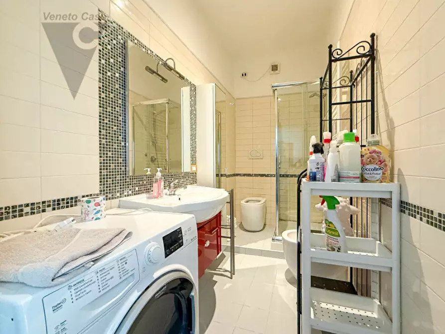 Immagine 9 di Appartamento in vendita  a Padova