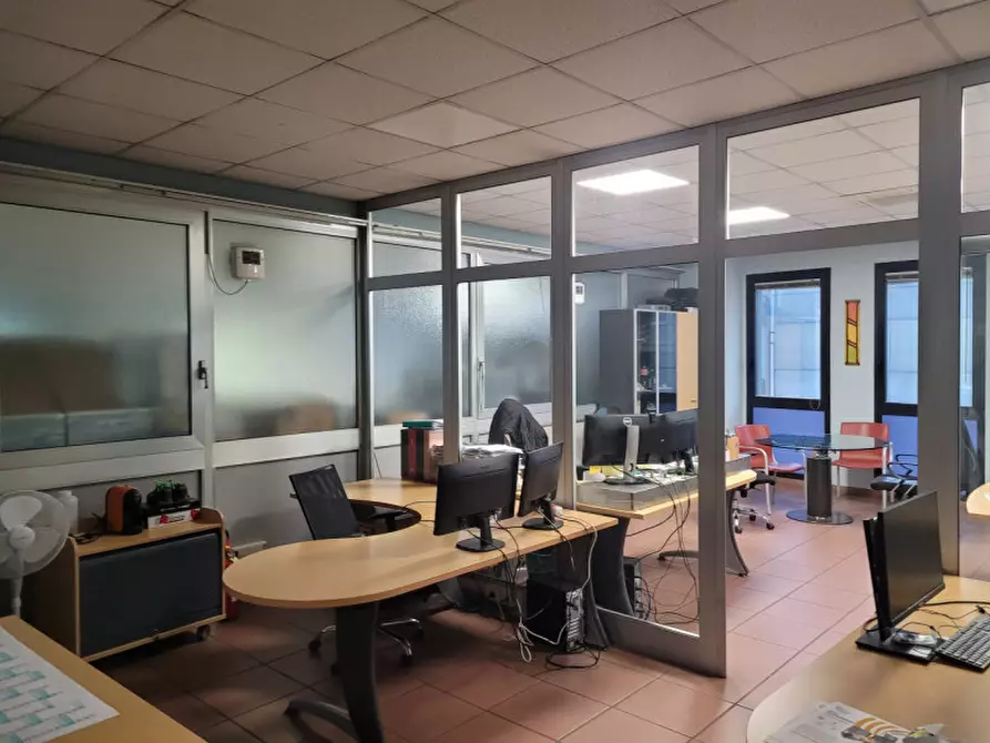 Immagine 3 di Capannone industriale in affitto  a Modena