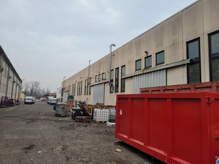 Immagine 8 di Capannone industriale in affitto  a Modena