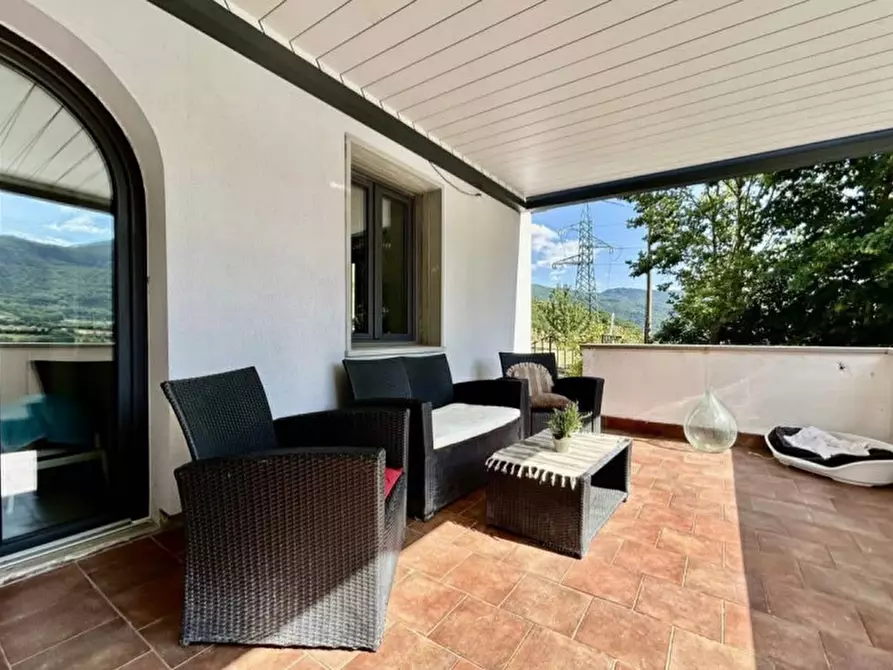 Immagine 2 di Villa in vendita  in via frascole a Dicomano