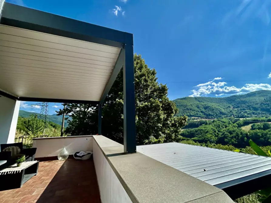 Immagine 28 di Villa in vendita  in via frascole a Dicomano