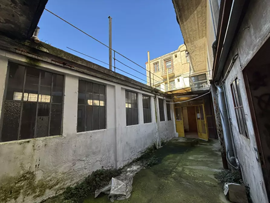 Immagine 7 di Palazzo in vendita  a Monselice