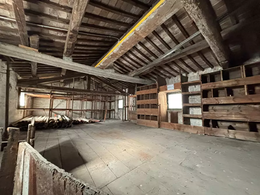 Immagine 20 di Palazzo in vendita  a Monselice