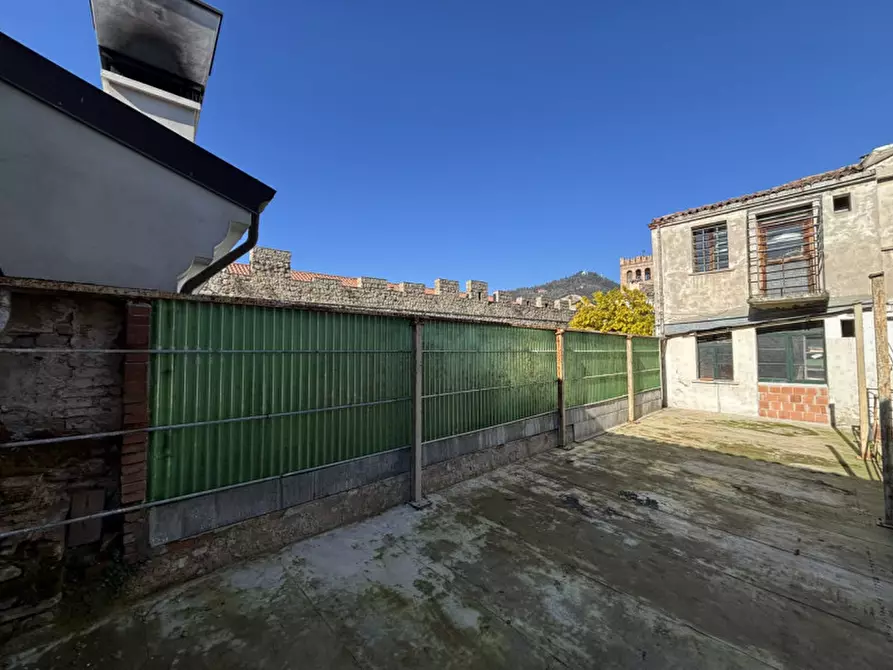 Immagine 23 di Palazzo in vendita  a Monselice