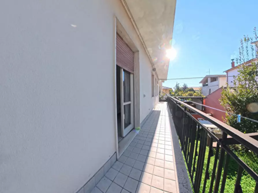 Immagine 17 di Villa in vendita  in Via della Repubblica 8 a Spoltore