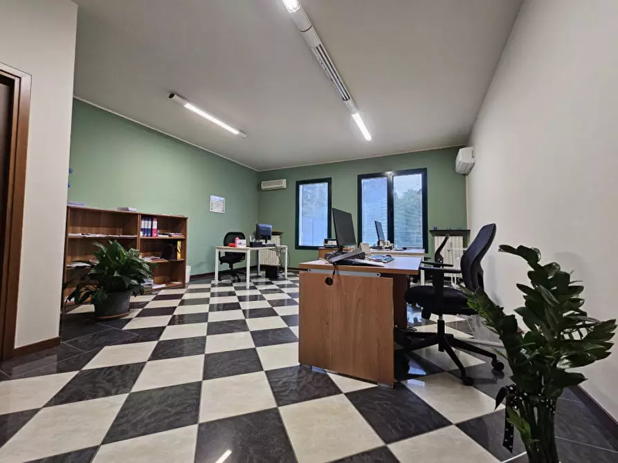 Immagine 4 di Ufficio in vendita  in VIA MARCONI 182 PONTE SAN NICOLO' a Ponte San Nicolò
