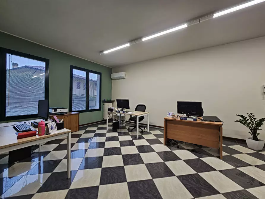 Immagine 6 di Ufficio in vendita  in VIA MARCONI 182 PONTE SAN NICOLO' a Ponte San Nicolò