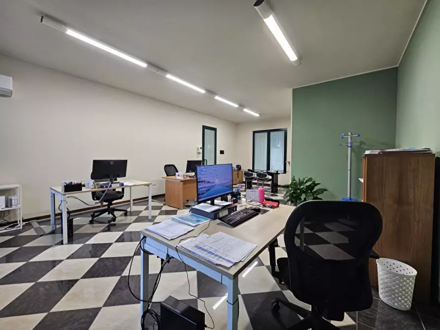 Immagine 7 di Ufficio in vendita  in VIA MARCONI 182 PONTE SAN NICOLO' a Ponte San Nicolò