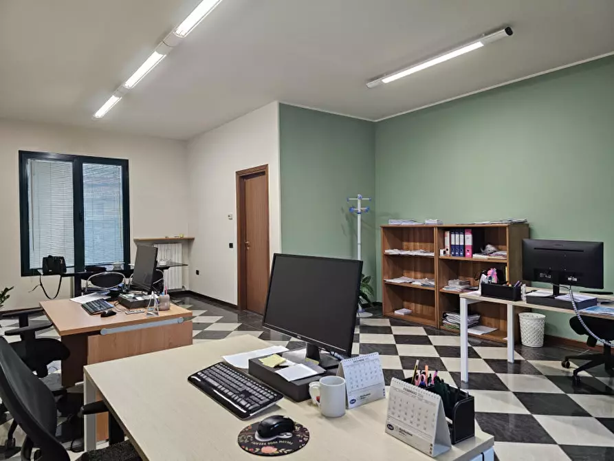 Immagine 10 di Ufficio in vendita  in VIA MARCONI 182 PONTE SAN NICOLO' a Ponte San Nicolò