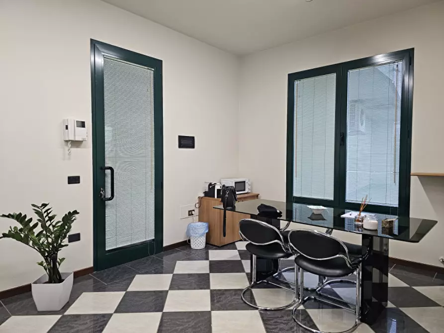 Immagine 13 di Ufficio in vendita  in VIA MARCONI 182 PONTE SAN NICOLO' a Ponte San Nicolò