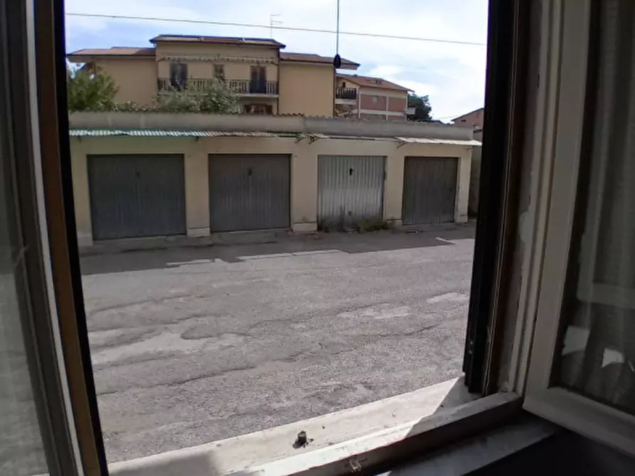 Immagine 5 di Appartamento in vendita  in via roma 152 a Castiglione Del Lago