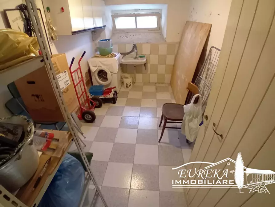 Immagine 9 di Appartamento in vendita  in via roma 152 a Castiglione Del Lago