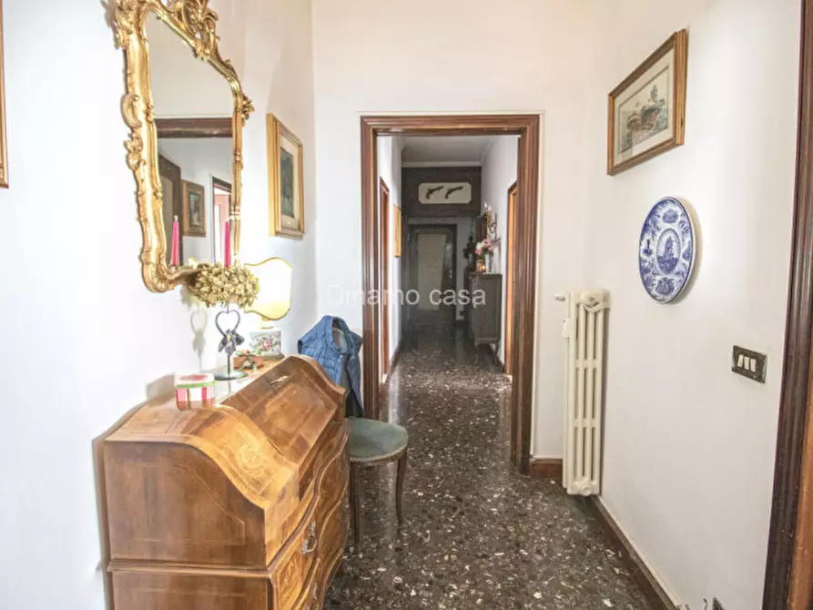 Immagine 1 di Appartamento in vendita  in Via Milano a Prato