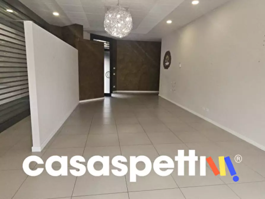 Immagine 5 di Negozio in affitto  in Via Bruno buozzi,9 a Monterotondo