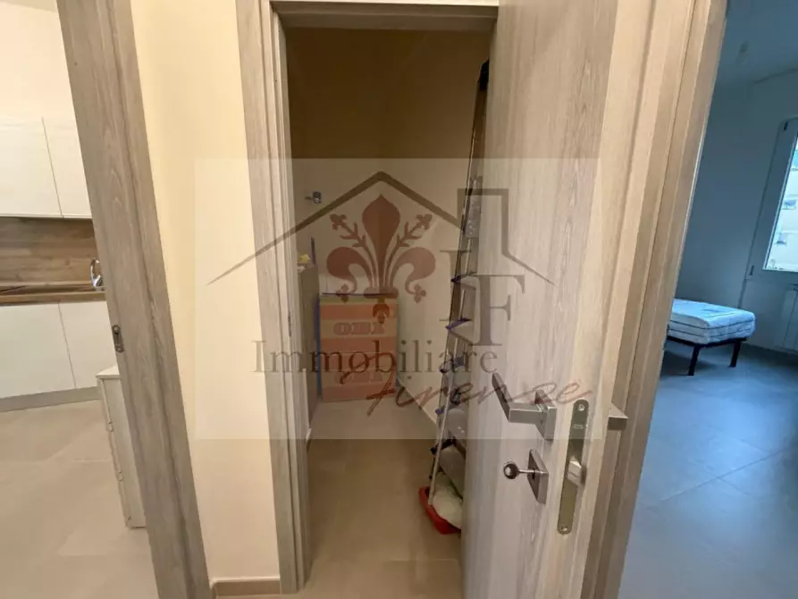 Immagine 17 di Camera in affitto  in Via Mugello a Firenze