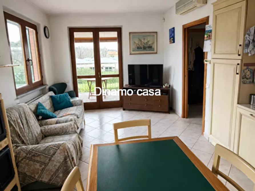 Immagine 1 di Appartamento in vendita  in Via del Mandorlo a Prato