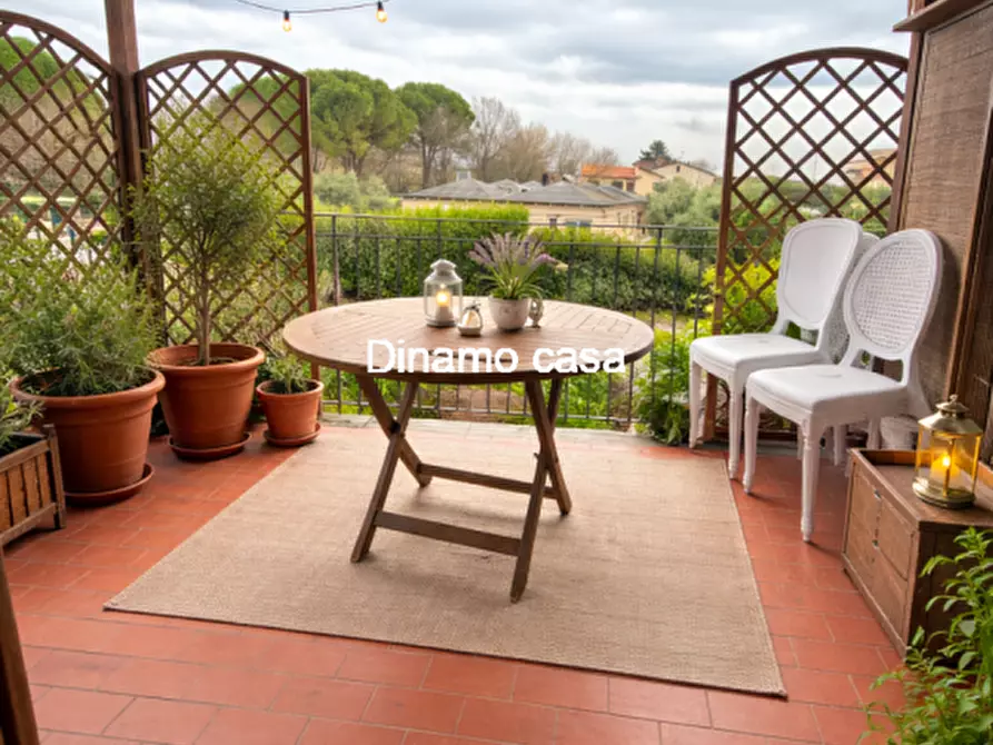 Immagine 4 di Appartamento in vendita  in Via del Mandorlo a Prato