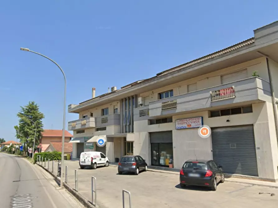 Immagine 1 di Negozio in affitto  in VIA MARE ADRIATICO 116 a Spoltore