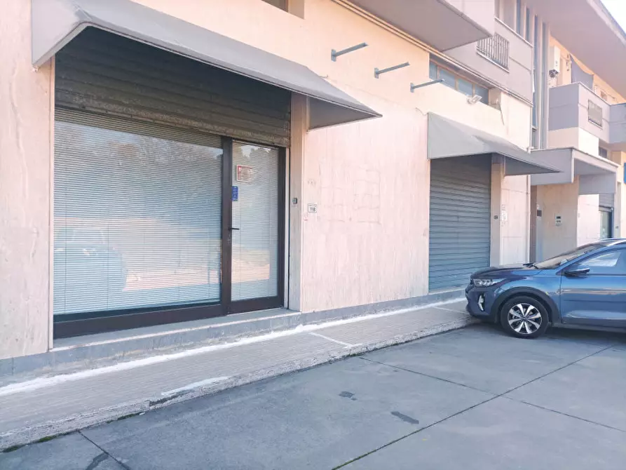 Immagine 2 di Negozio in affitto  in VIA MARE ADRIATICO 116 a Spoltore
