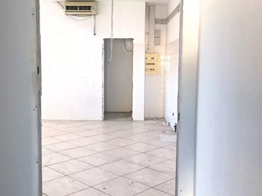 Immagine 10 di Negozio in affitto  in VIA MARE ADRIATICO 116 a Spoltore