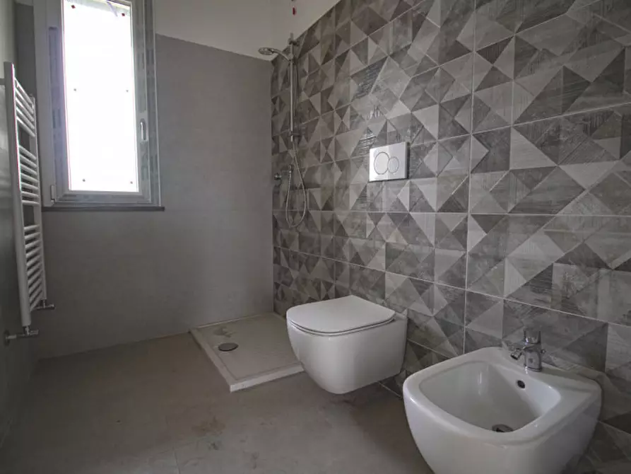 Immagine 7 di Appartamento in vendita  a Prato