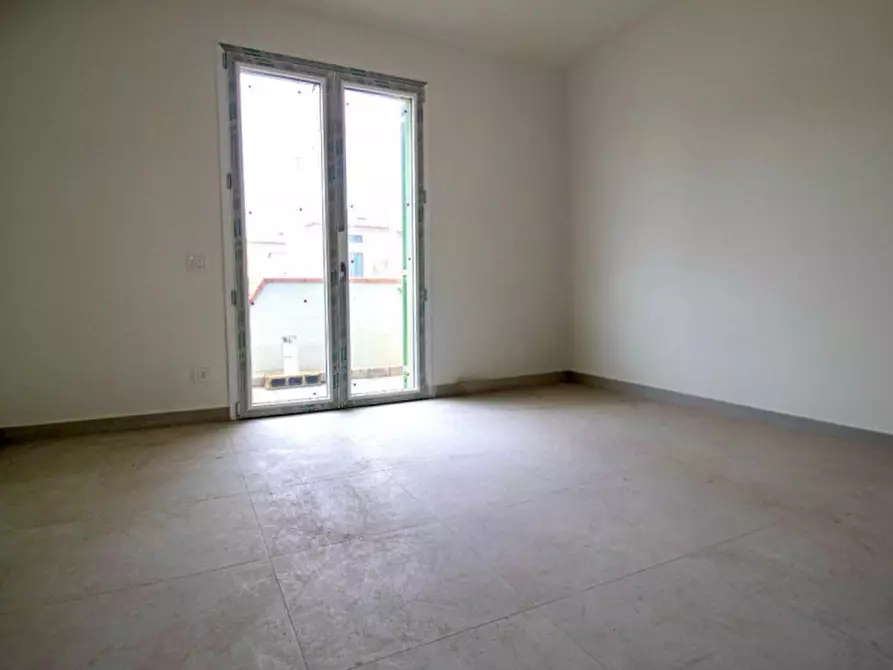 Immagine 9 di Appartamento in vendita  a Prato