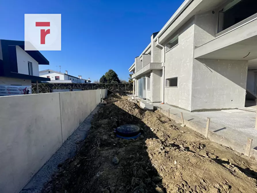 Immagine 3 di Casa bifamiliare in vendita  in Via Milano a Albignasego