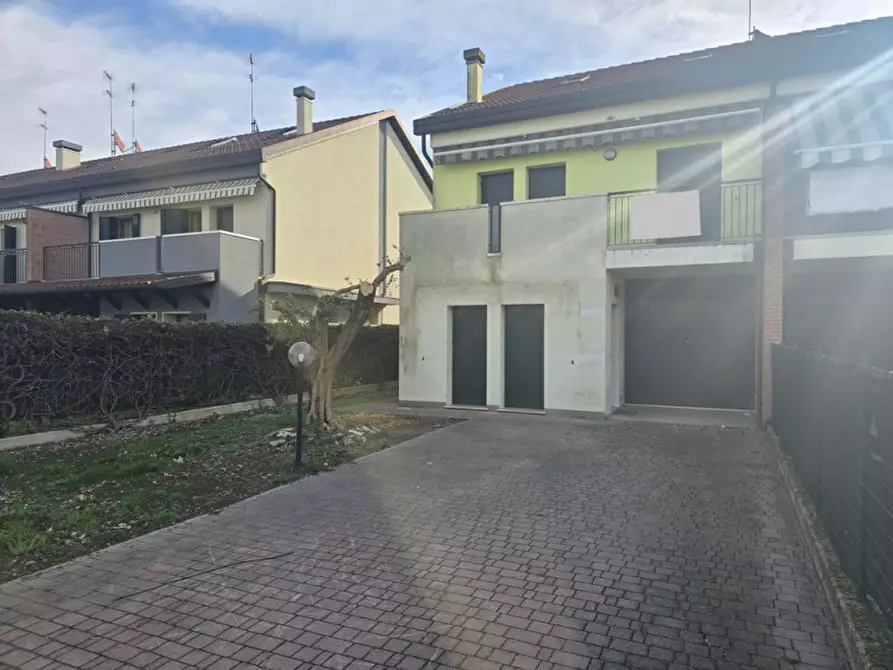 Immagine 1 di Villetta a schiera in vendita  in Fosso' a Fosso'