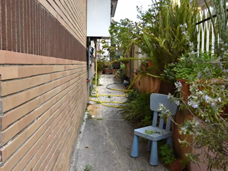 Immagine 21 di Appartamento in vendita  in Via Castel San Niccolò a Roma