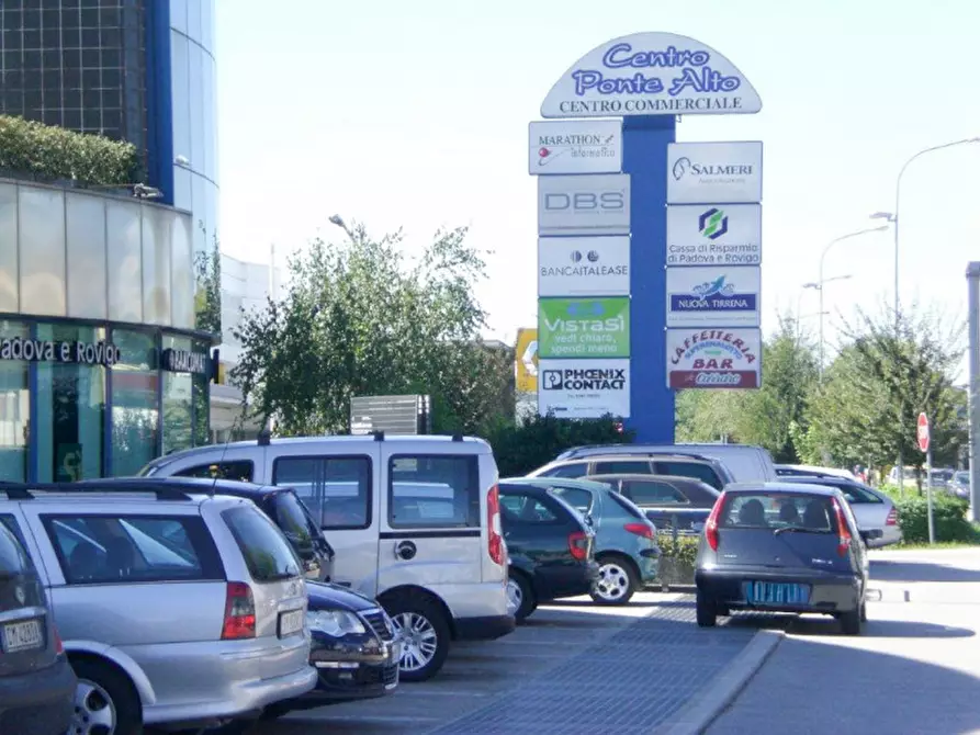 Immagine 16 di Ufficio in vendita  in Strada Padana verso Verona a Vicenza