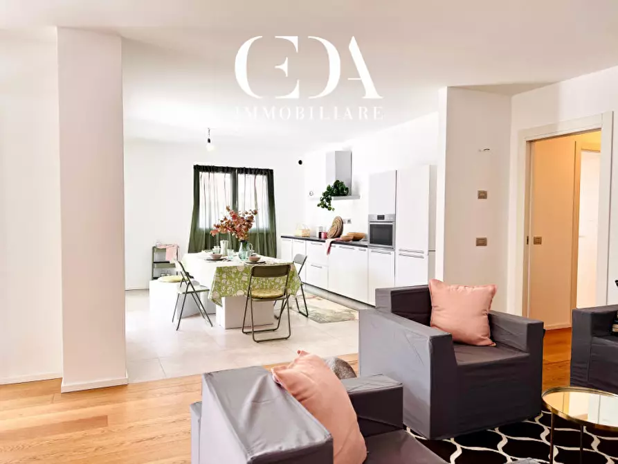 Immagine 1 di Appartamento in vendita  in Via Luigi de Campi 7 a Trento