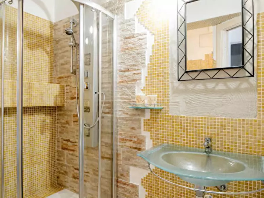 Immagine 14 di Appartamento in vendita  a Golfo Aranci