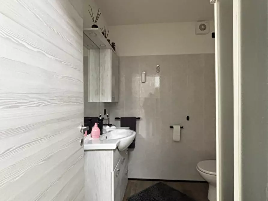 Immagine 15 di Appartamento in vendita  in Via A. Simonini, 13 a Torrile