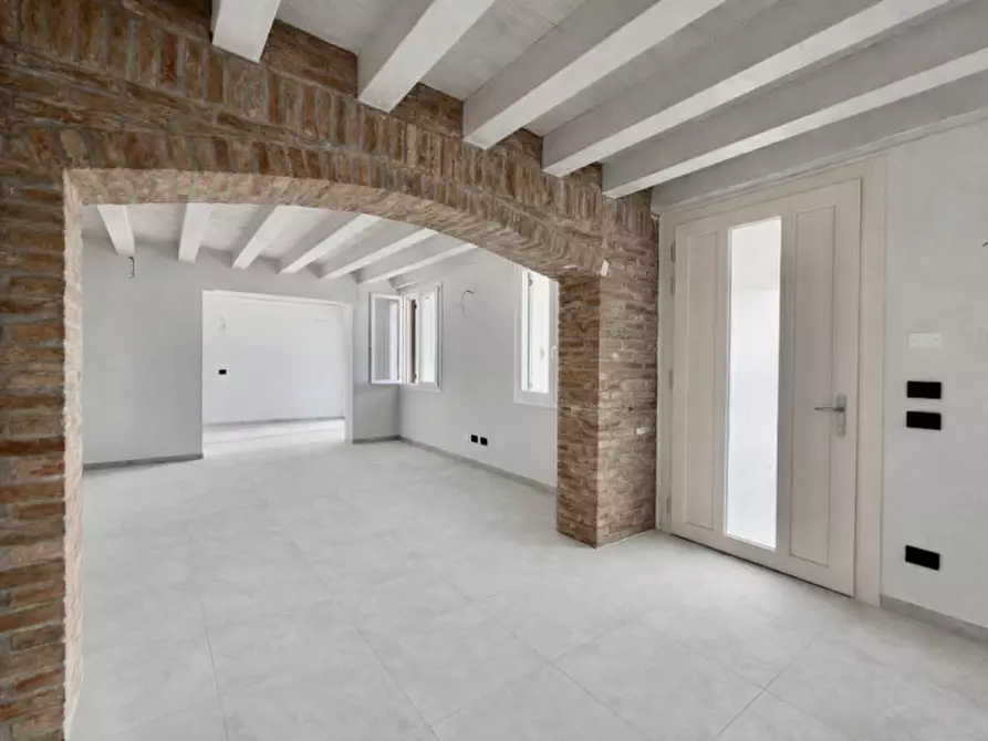 Immagine 5 di Casa bifamiliare in vendita  in Via Padana Inferiore Est 99/B a Legnago