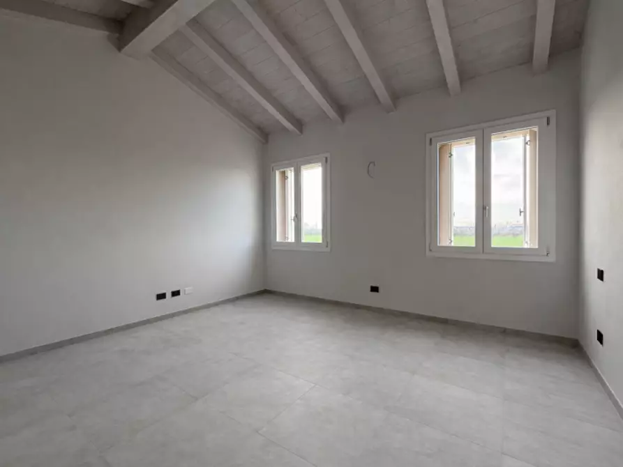 Immagine 16 di Casa bifamiliare in vendita  in Via Padana Inferiore Est 99/B a Legnago
