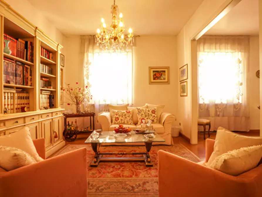 Immagine 4 di Appartamento in vendita  in Via Goffredo Mameli a Verona