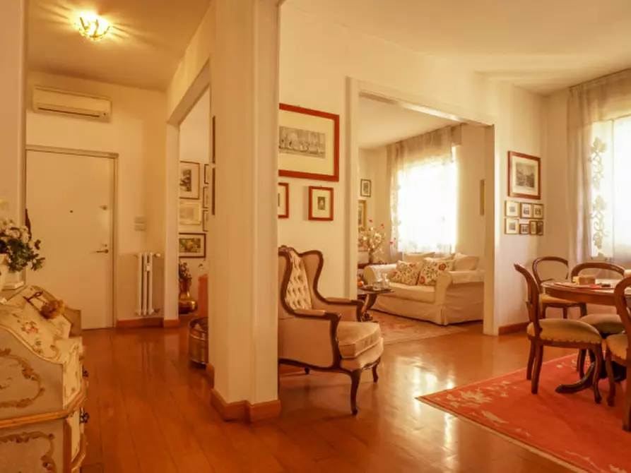 Immagine 5 di Appartamento in vendita  in Via Goffredo Mameli a Verona