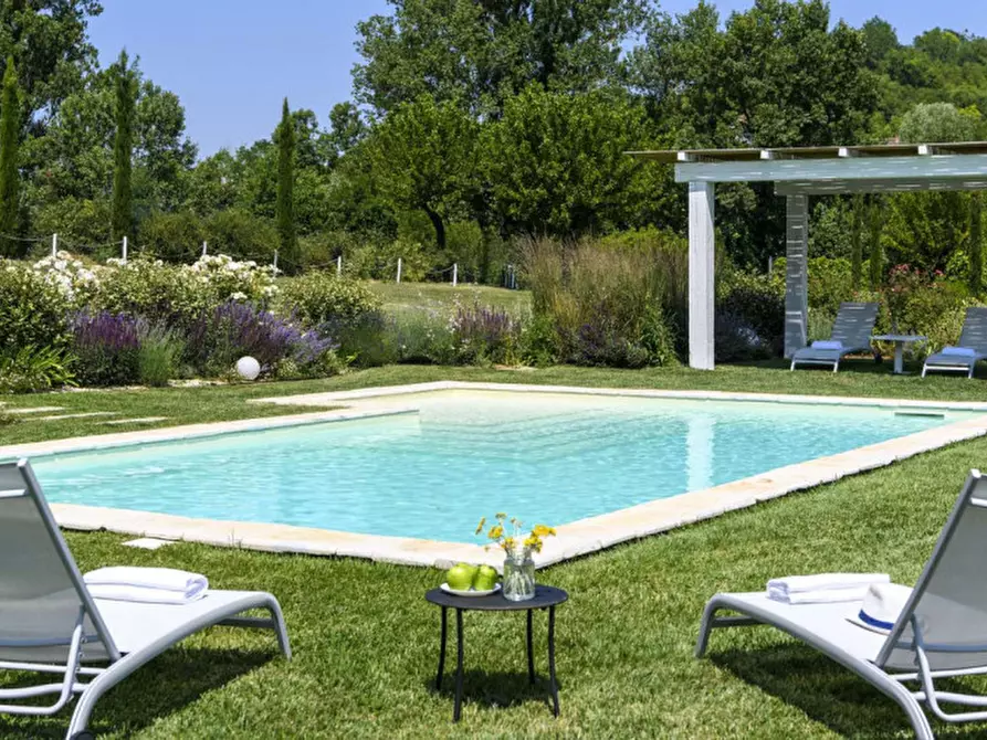 Immagine 45 di Rustico / casale in vendita  in strada Valubbio a Acqualagna