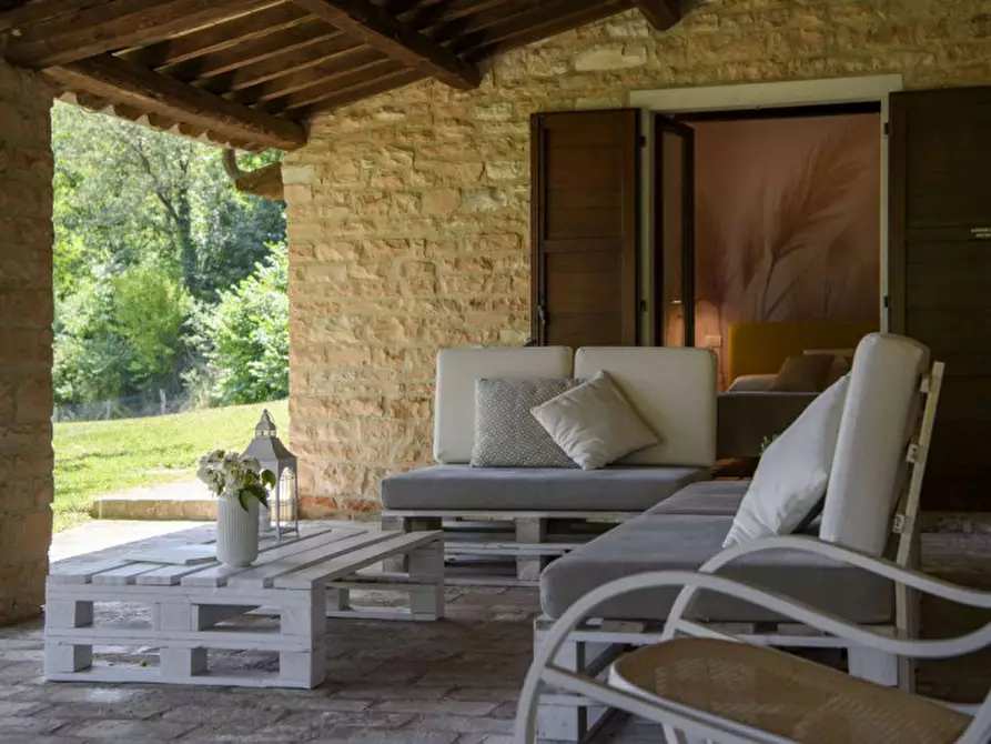 Immagine 54 di Rustico / casale in vendita  in strada Valubbio a Acqualagna