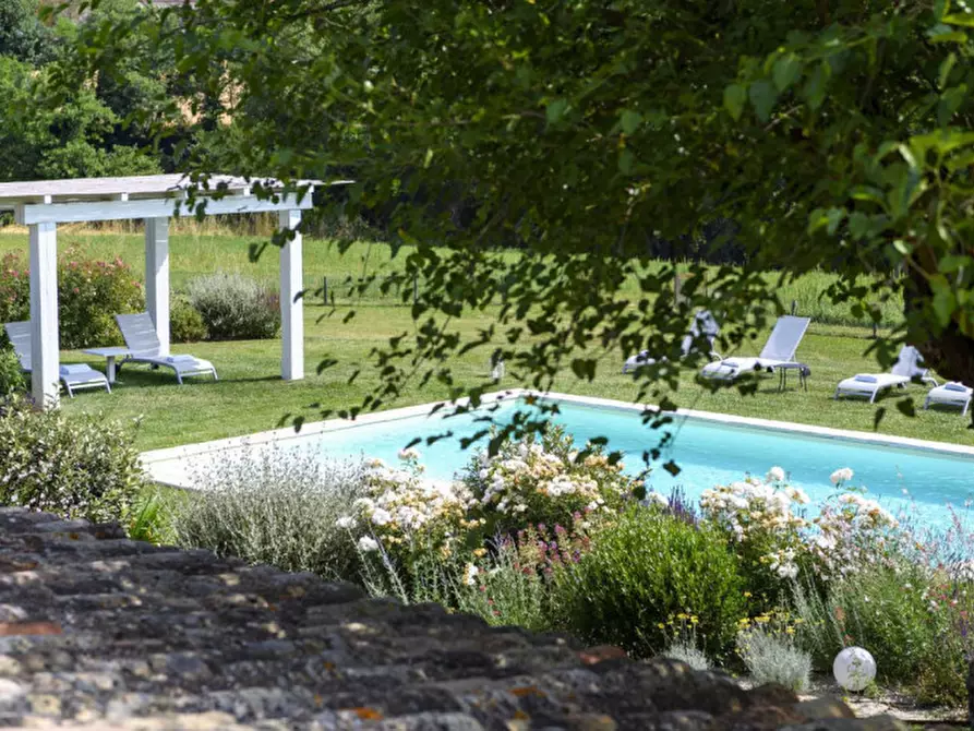 Immagine 66 di Rustico / casale in vendita  in strada Valubbio a Acqualagna