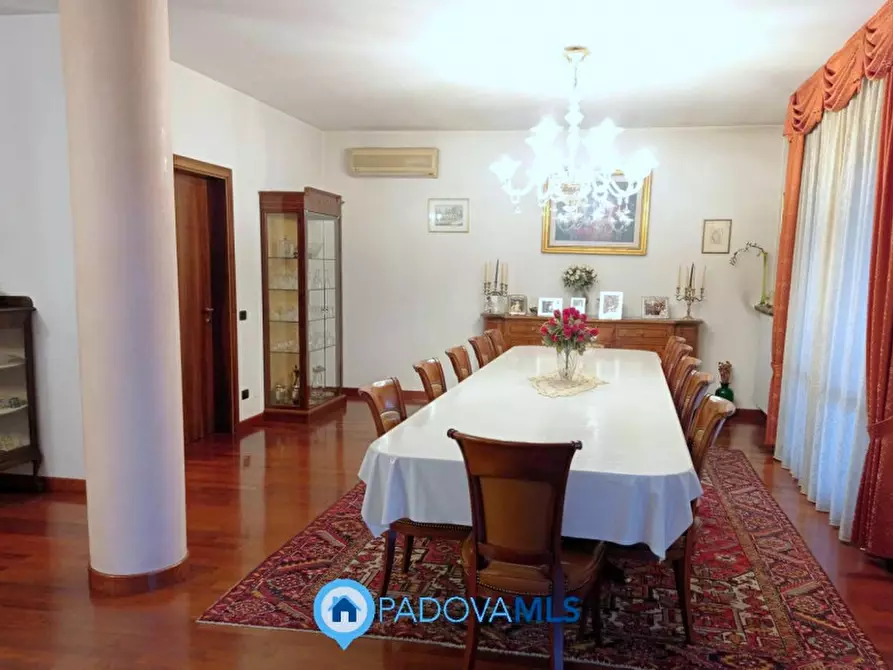 Immagine 3 di Villa in vendita  in Via Cappello a Noventa Padovana