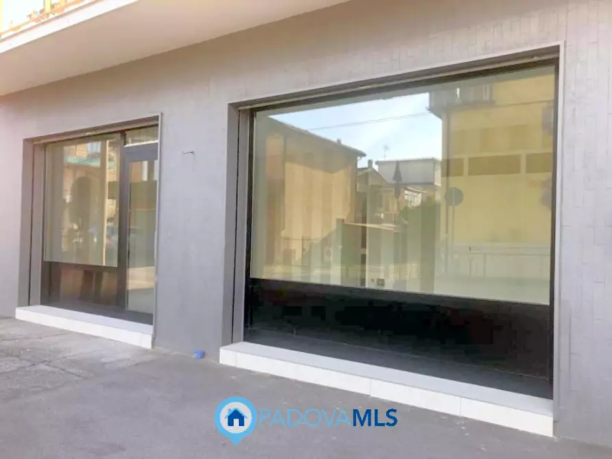 Immagine 16 di Negozio in vendita  in Via Pontevigodarzere, 116 a Padova