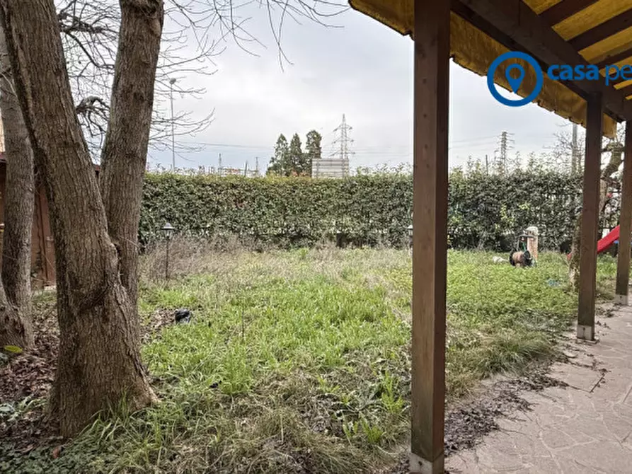 Immagine 3 di Appartamento in vendita  in Viale delle Industrie, 14 a Rovigo